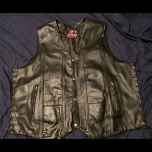 Mens leather biker vest. Size 7XL . Only wore 3 times.